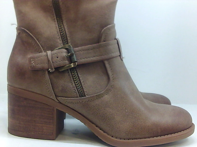 stripping boots before polishing