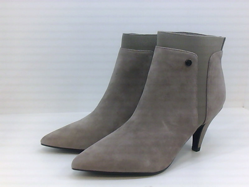bandolino flat boots