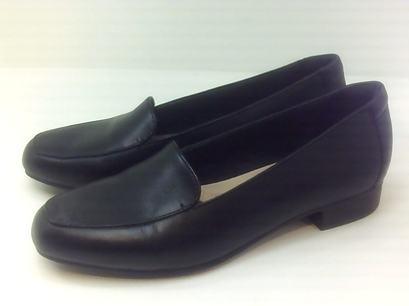Clarks Womens Juliet Leather Closed Toe Loafers, Black Leather, Size 9. ...