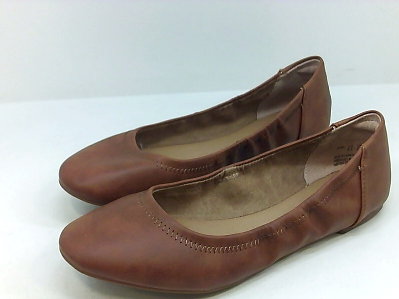 womens tan ballet flats