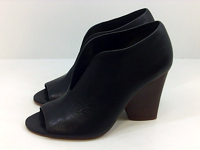 vince camuto andrita bootie