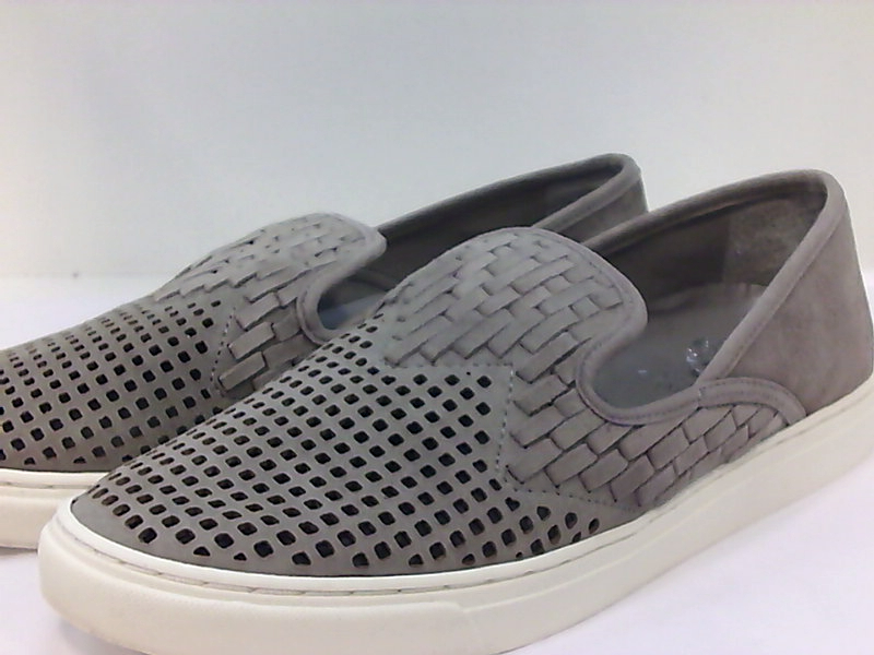 vince camuto bristie sneaker