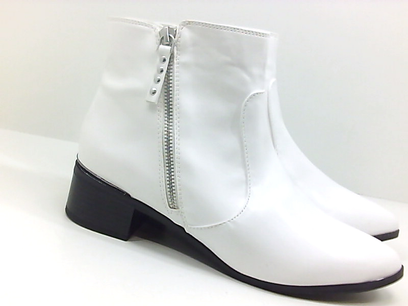 Material Girl Womens Maisy Closed Toe Ankle Fashion Boots, White PU 