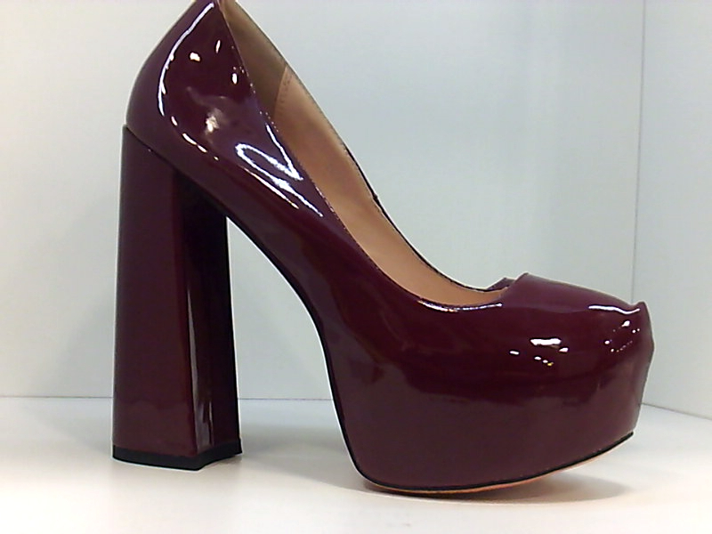high heels only maker