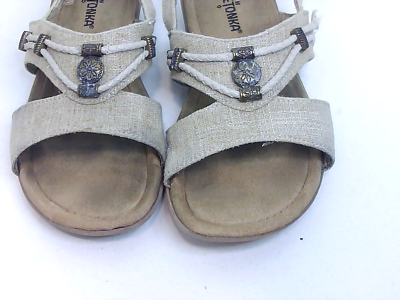 minnetonka toe loop sandals