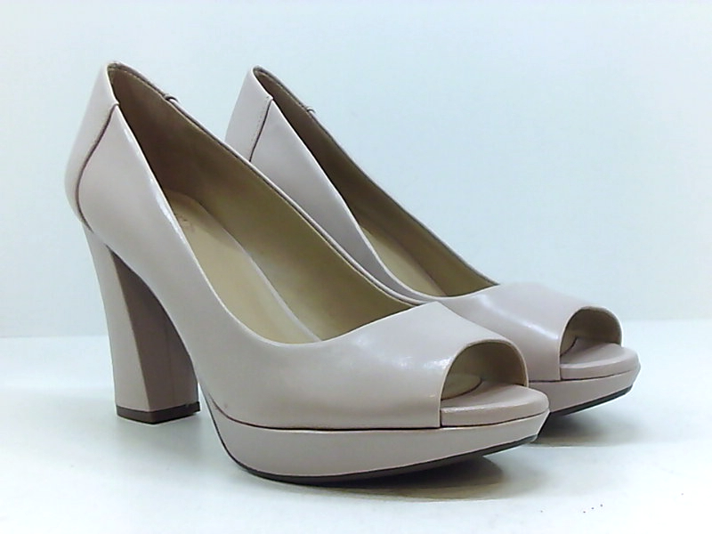 naturalizer amie platform pump