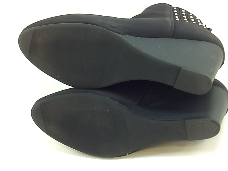 flat black closed toe sandals