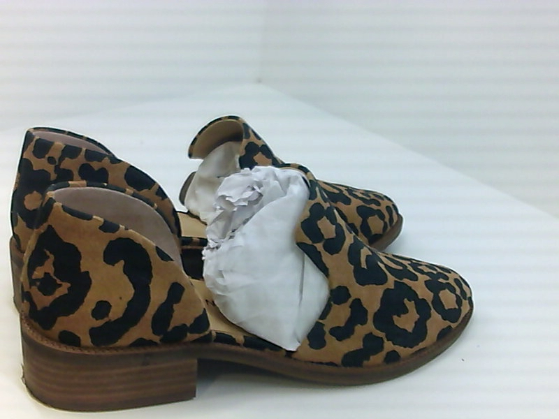 lucky gennifa flat