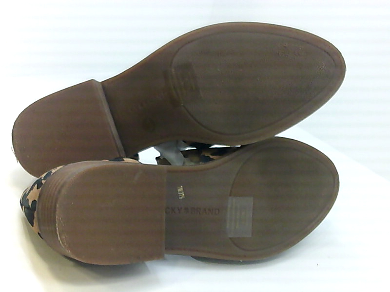 lucky gennifa flat