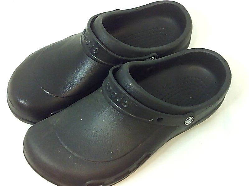 croc closed toe shoes
