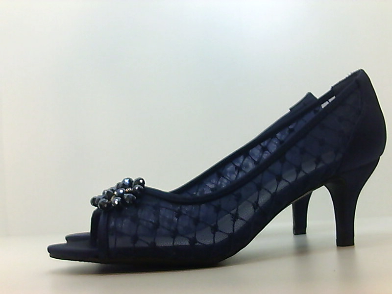 womens pumps size 6.5
