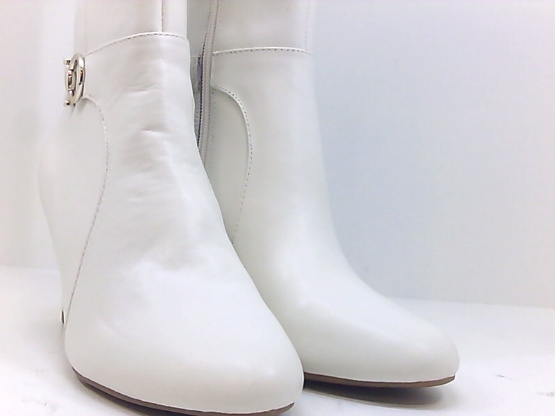 white bandolino shoes