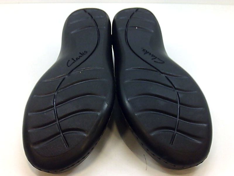 Clarks Womens Ashland Bubble Leather Closed Toe Loafers