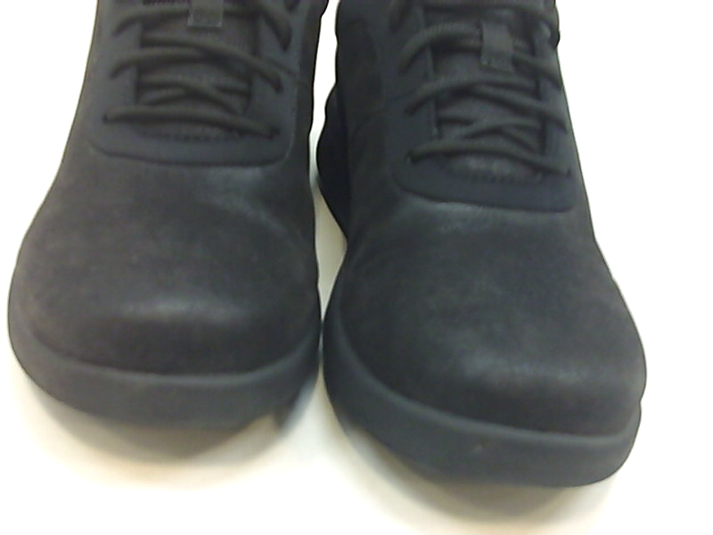 CLARKS Women�s Sillian 2.0 Pace Sneaker, Black, Size 8.0