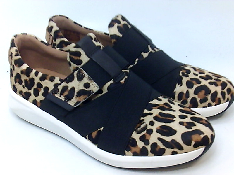 clarks dress sneakers