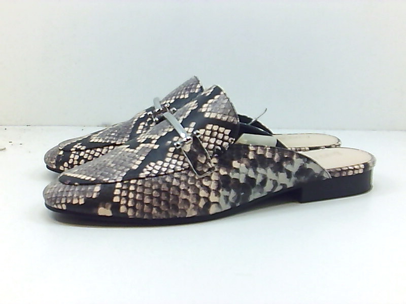 dusky pink flip flops
