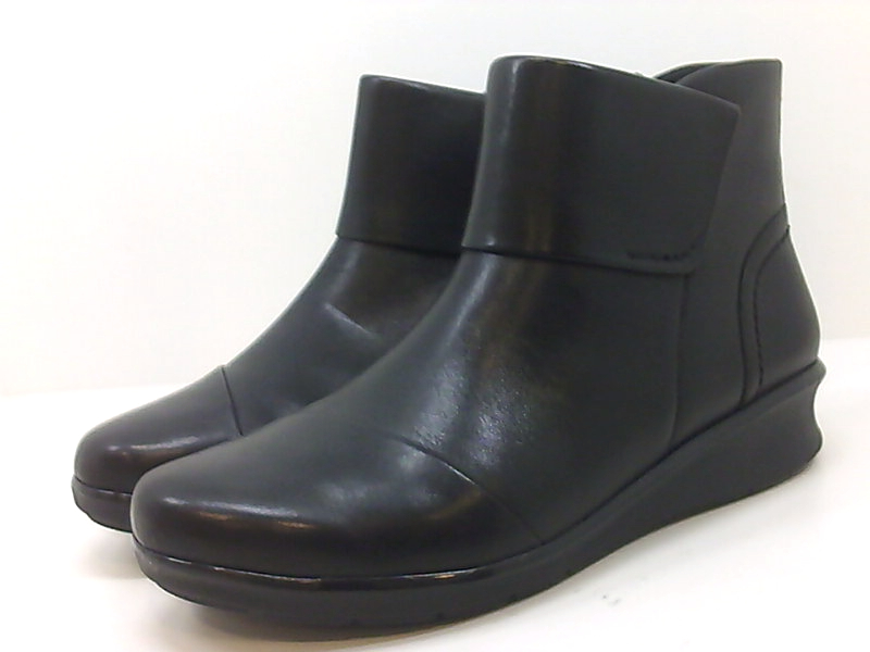 clarks hope track ankle boot
