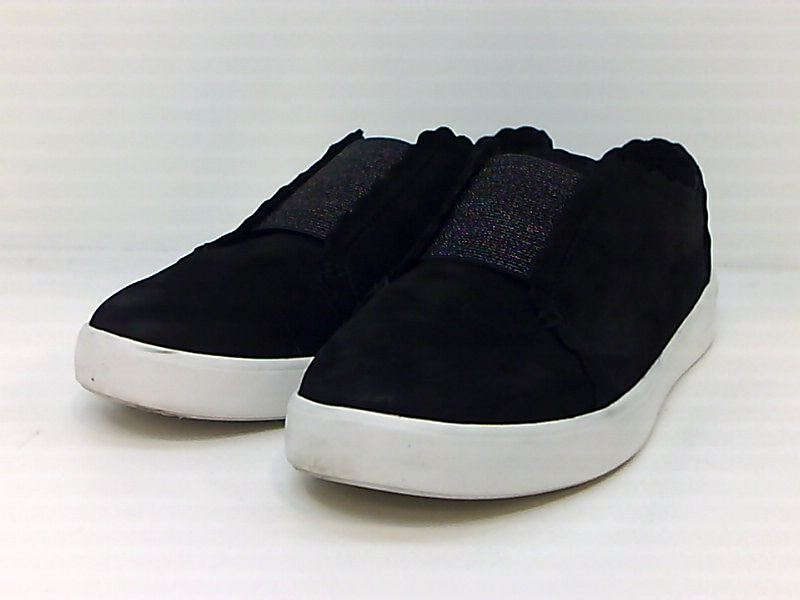 cole haan scalloped slip on sneaker