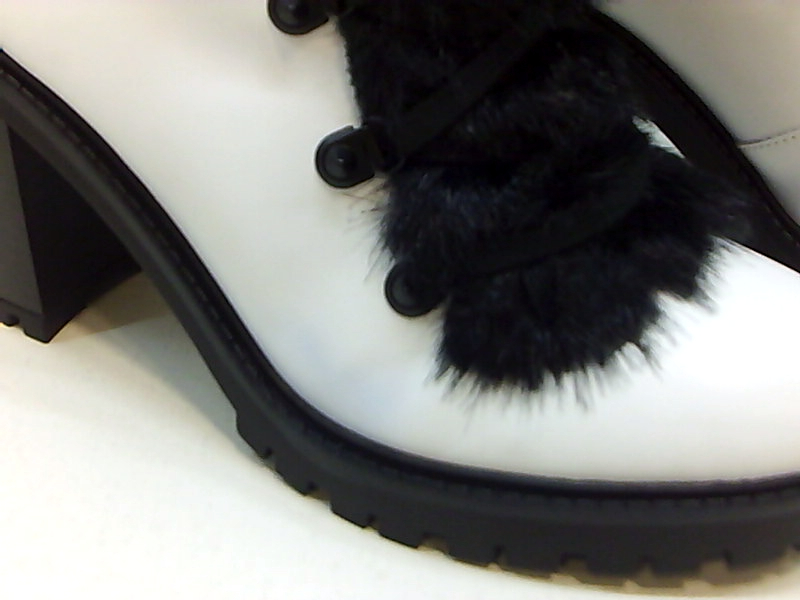 guess white leather shoes