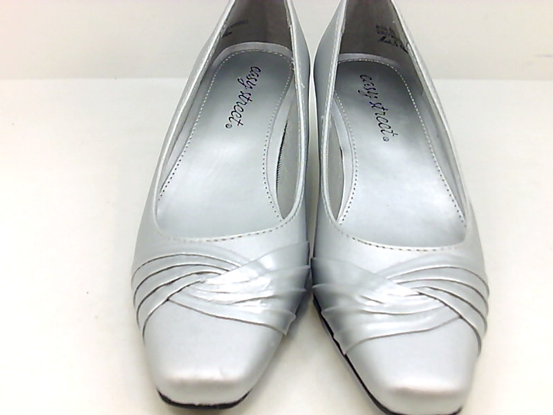 spring closed toe shoes
