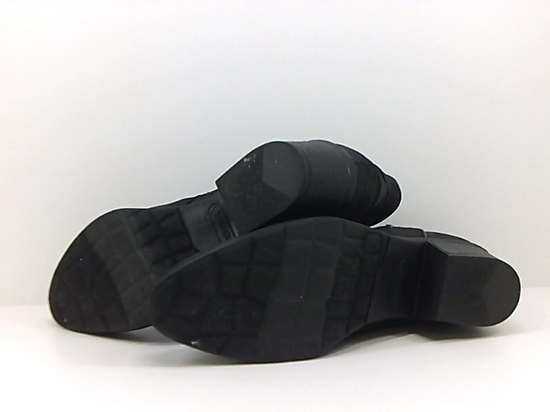 bare traps leather shoes