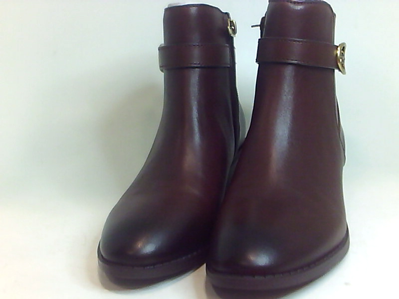 coach dylan horse and carriage bootie