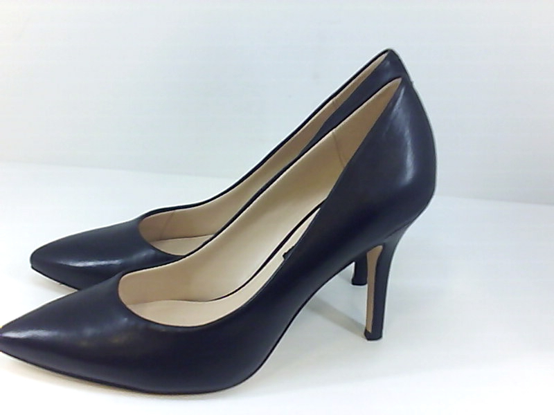 nine west leather pumps