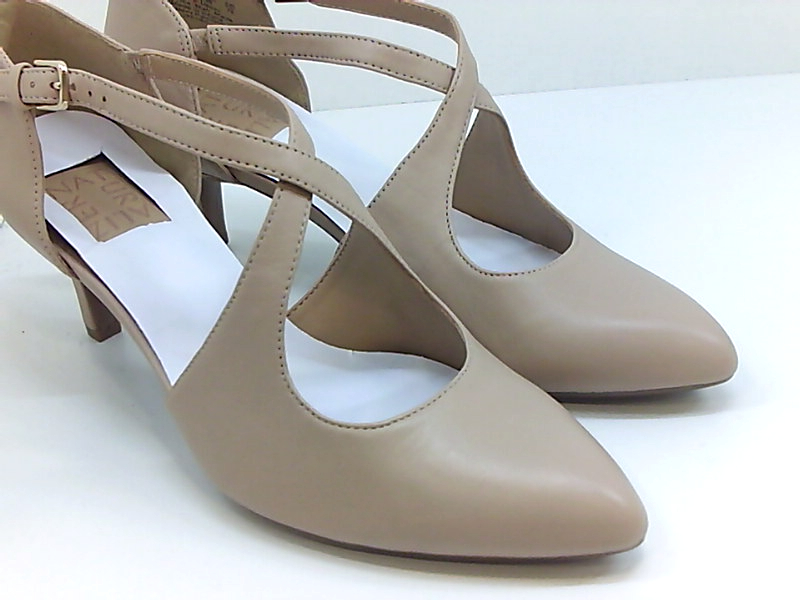 naturalizer okira