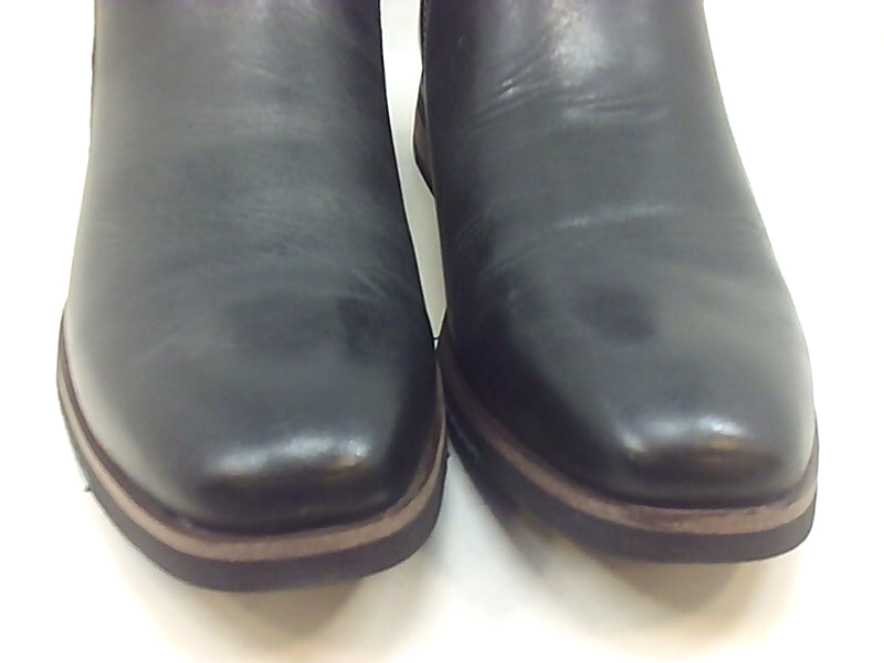 steve madden mobbed
