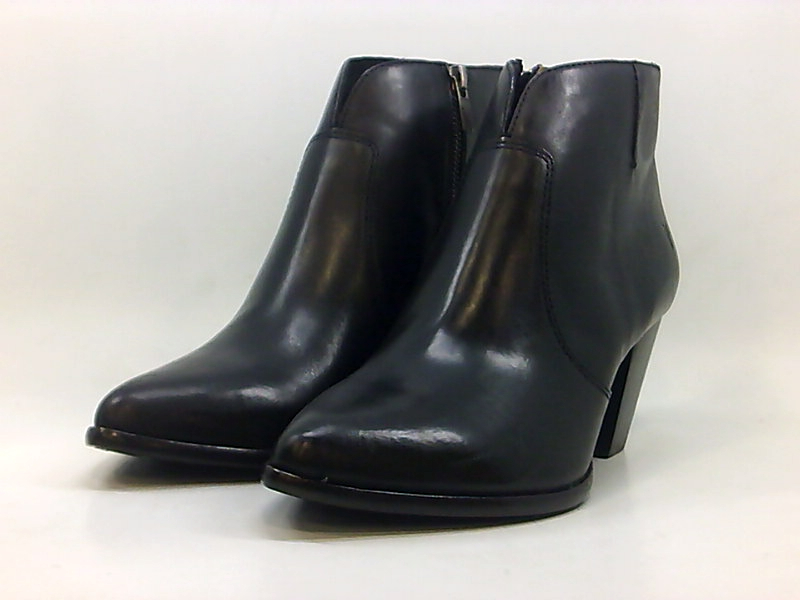 frye jennifer booties