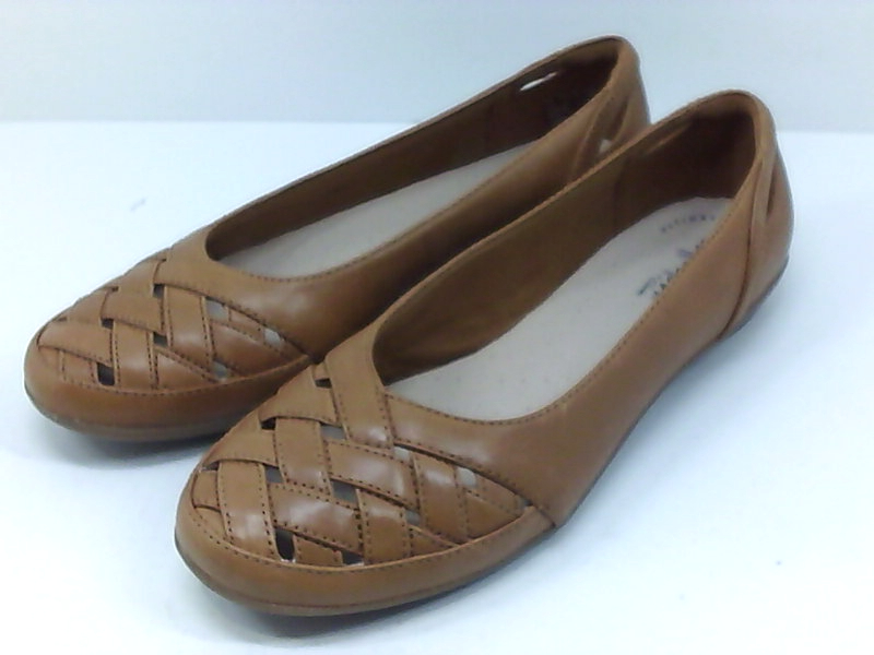 clarks gracelin maze leather flat
