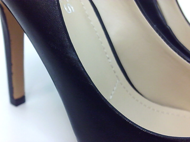charles by charles david women's maxx pump