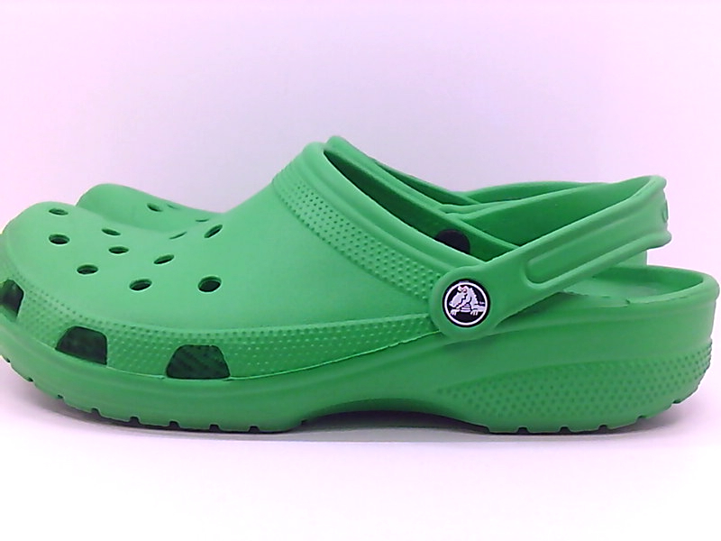 croc closed toe shoes