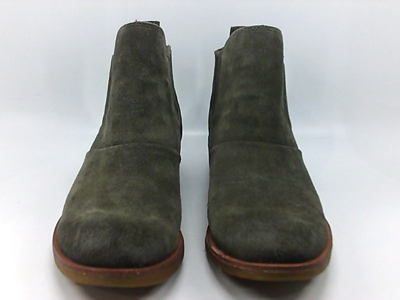 women green chelsea boots