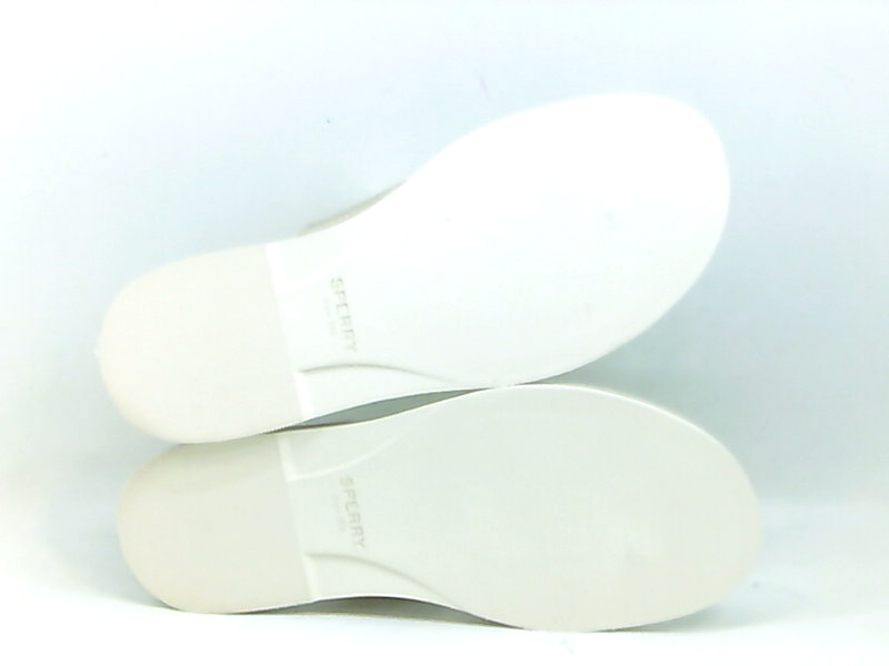 sperry seaport thong
