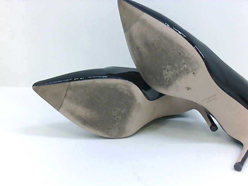 leigh 70 stuart weitzman