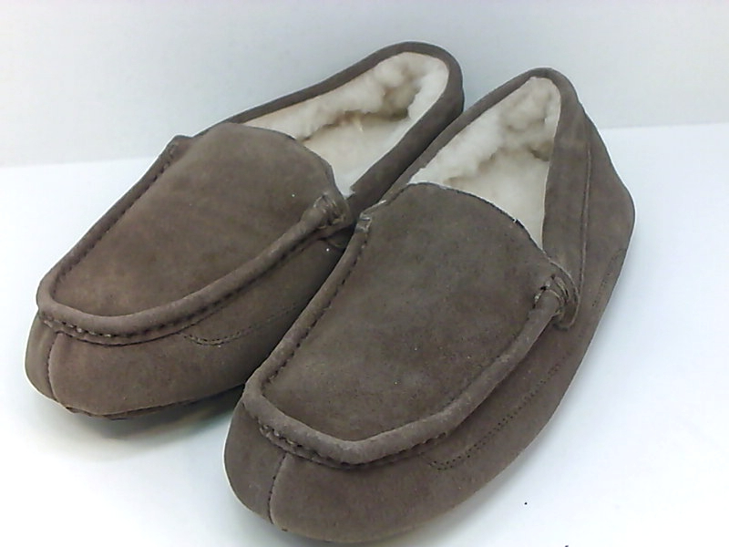 amazon essentials men's leather moccasin slipper