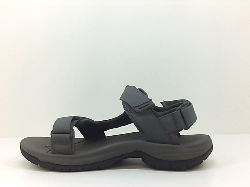 teva type shoes