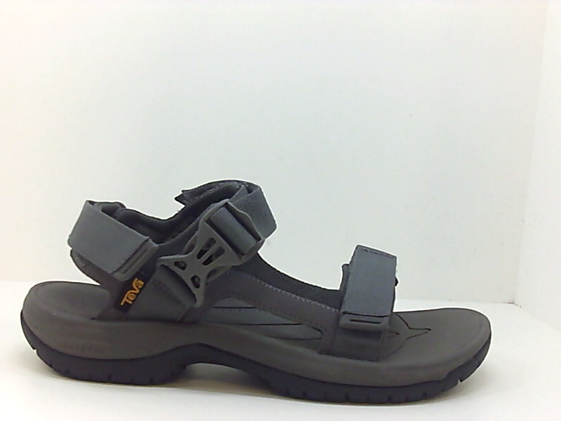 teva type shoes