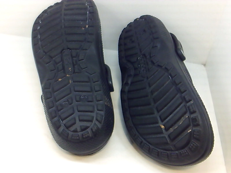 crocs closed toe flats