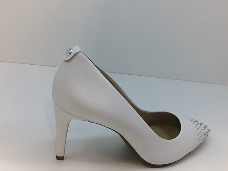 ladies white pumps size 4