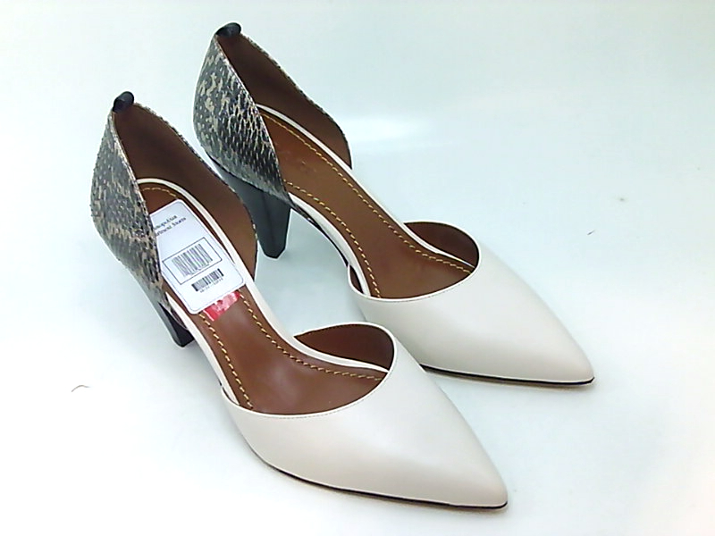 coach leather pointy toe flat