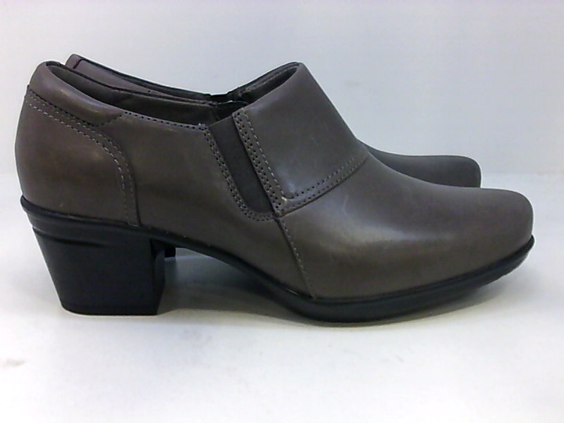 clarks gray pumps