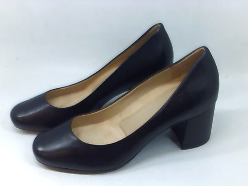 naturalizer whitney pump black patent