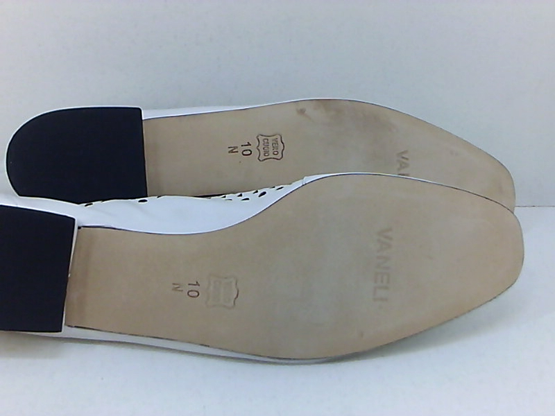 oxfords with white soles