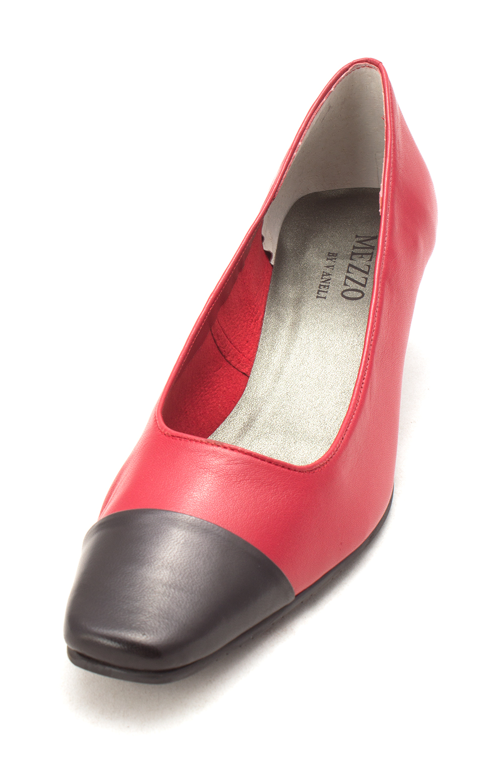 vaneli cap toe