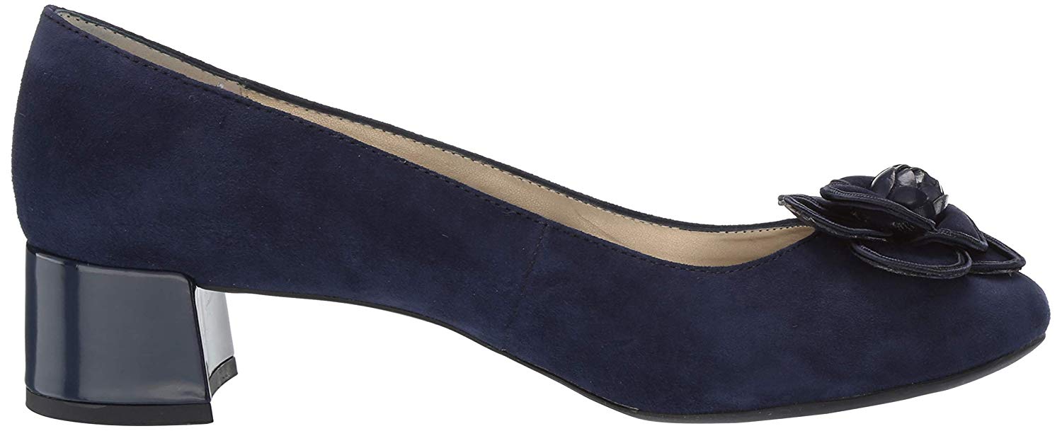 navy low heel pump