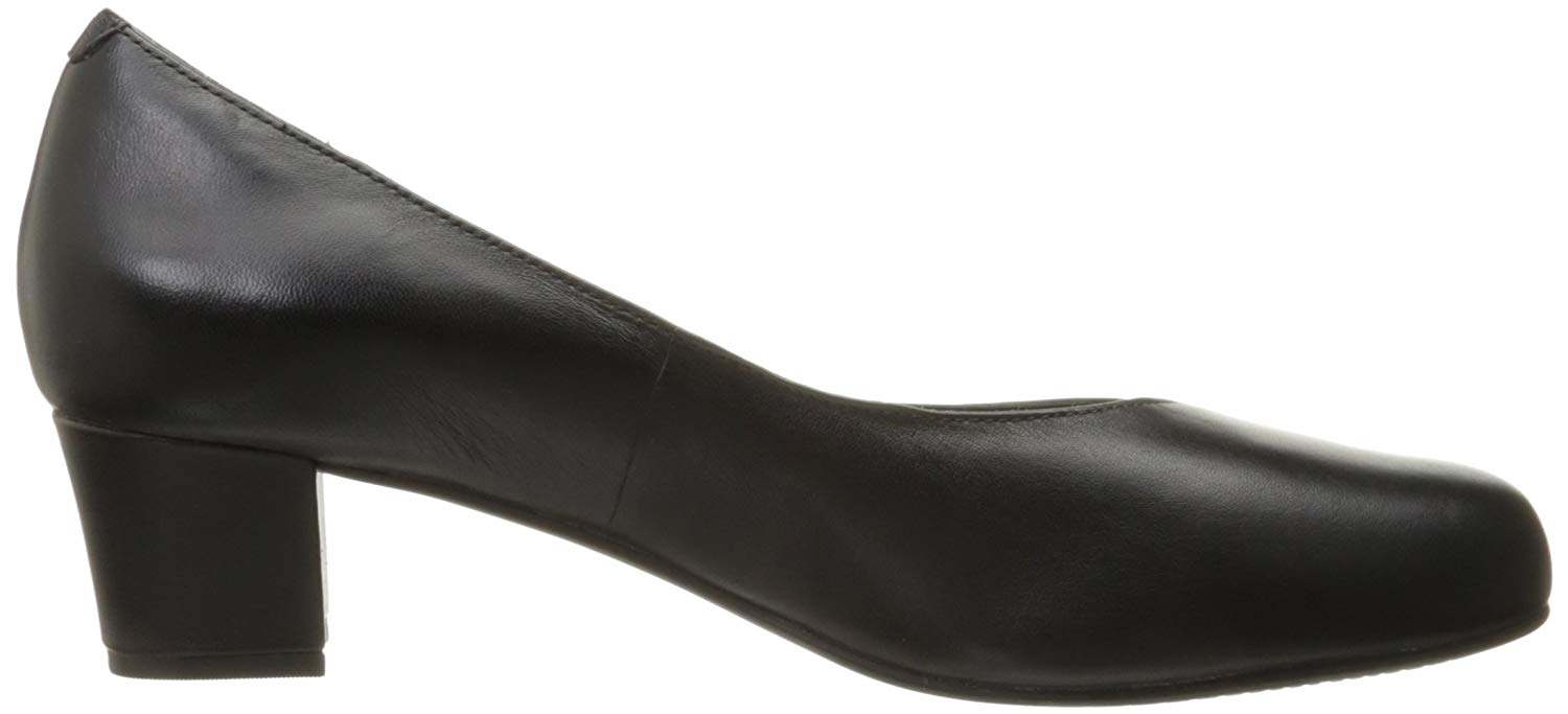 rockport pointed toe pump