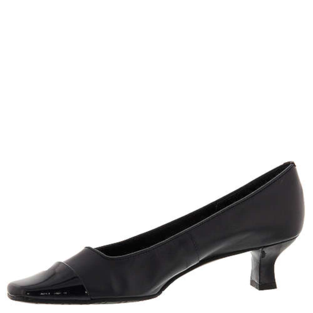 vaneli cap toe