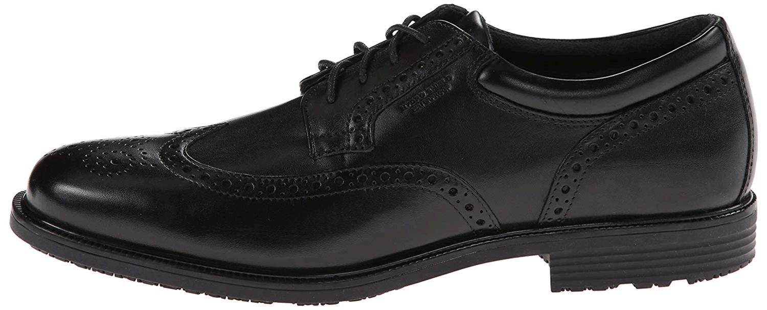 rockport wingtip oxford
